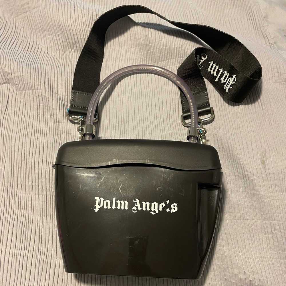 Authentic Palm Angels padlock bag.